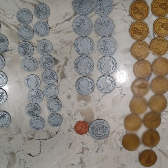 Play Money Images' - Set of Plastic Coins - Designed and Sized dollars, quarters - Picture 2 of 3